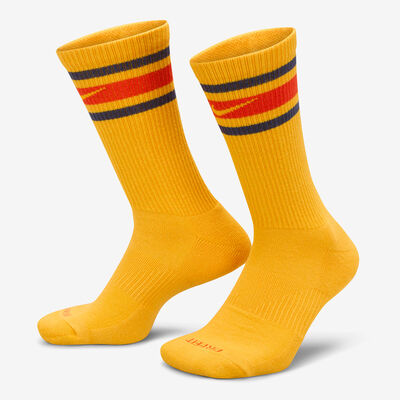 Nike Everyday Plus Cushioned Crew Socks (3 Pairs) yellow