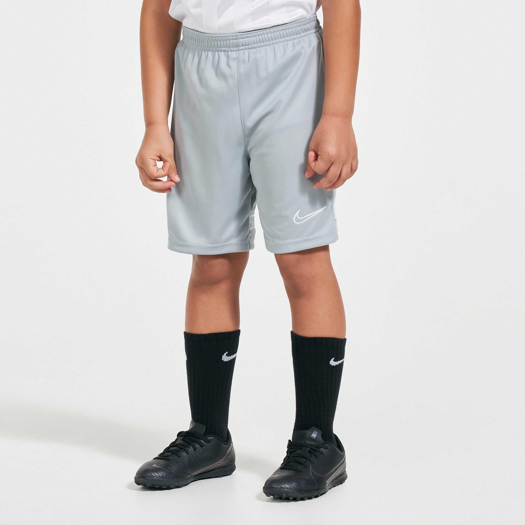 Grey nike football shorts discount