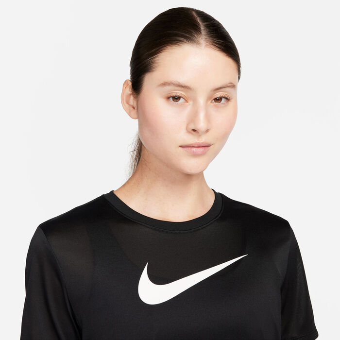 Nike Women's Dri-FIT Graphic Training T-Shirt Grey Nike Women's Dri-FIT Graphic Training T-Shirt Grey image number 3