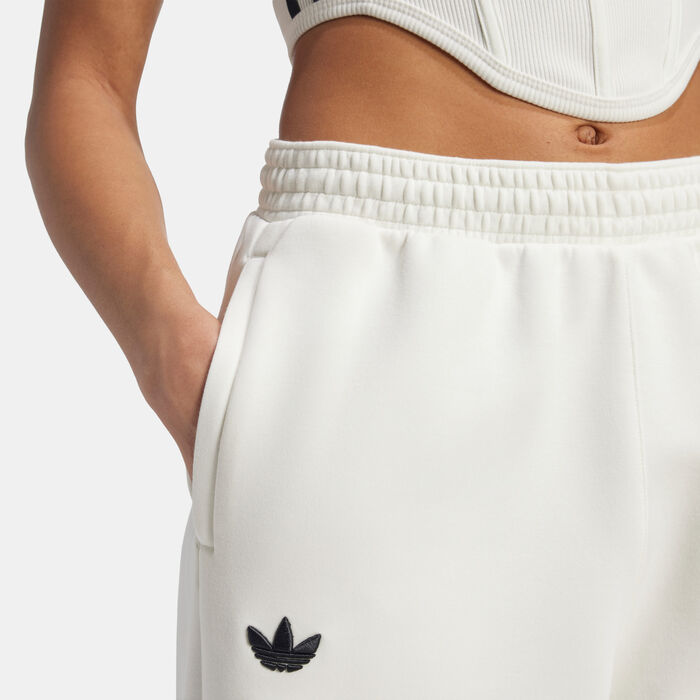 adidas Originals Women's Neuclassics Sweatpants Black adidas Originals Women's Neuclassics Sweatpants Black image number 4