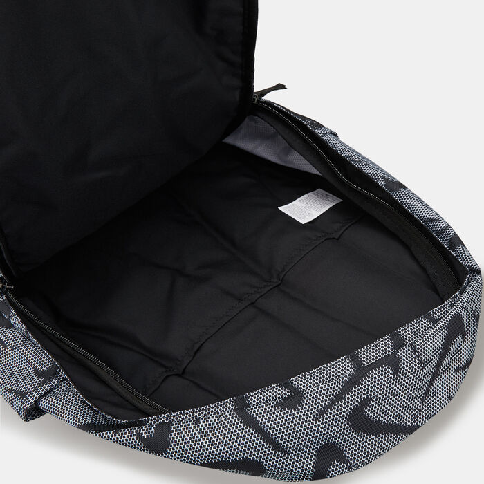 Nike Lenti Swoosh Print Hayward Backpack Grey image number 3