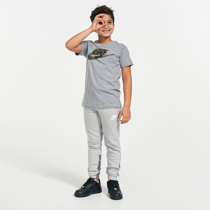 Nike Kids' Sportswear Futura Fill T-Shirt (Older Kids) Grey Nike Kids' Sportswear Futura Fill T-Shirt (Older Kids) Grey image number 2