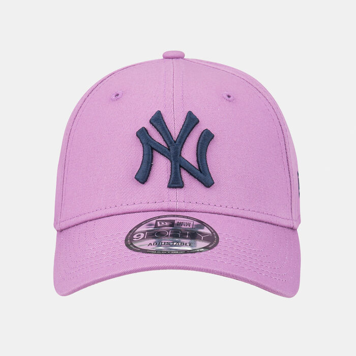 New Era Men's League Essentials 9FORTY New York Yankees Cap Purple New Era Men's League Essentials 9FORTY New York Yankees Cap Purple image number 0