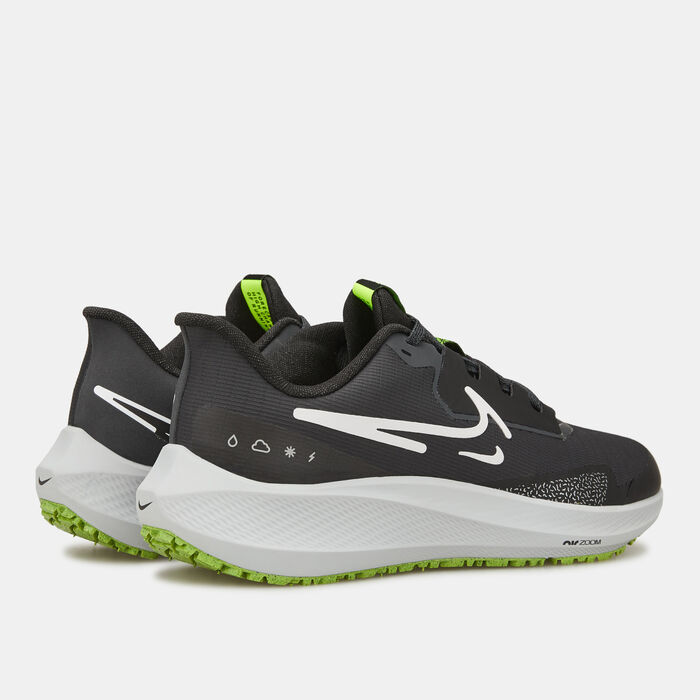 Nike Women's Air Zoom Pegasus 39 Shield Shoe Black image number 2