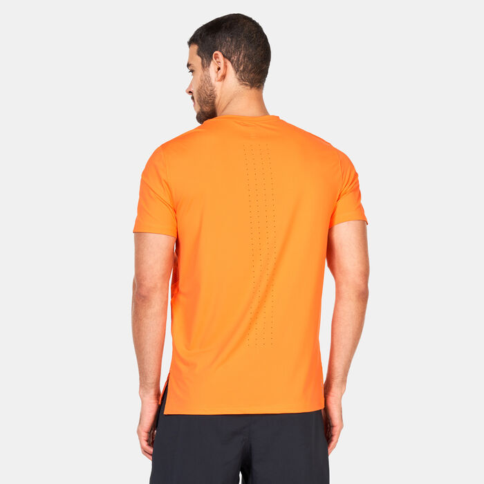 Under Armour Men's Iso-Chill Laser Heat T-Shirt Orange Under Armour Men's Iso-Chill Laser Heat T-Shirt Orange image number 1