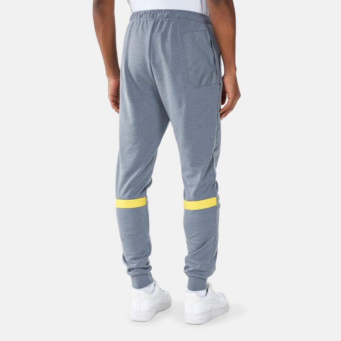 Nike Men's Liverpool F.C. Dri-FIT Fleece Football Pants Grey Nike Men's Liverpool F.C. Dri-FIT Fleece Football Pants Grey image number 1