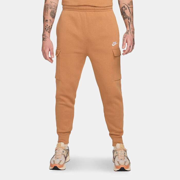 Nike Men's Sports Club Cargo Pants Brown Nike Men's Sports Club Cargo Pants Brown image number 0