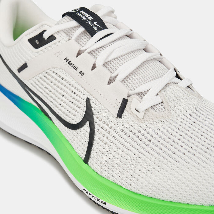 Nike Men's Pegasus 40 Road Running Shoe Ivory image number 5
