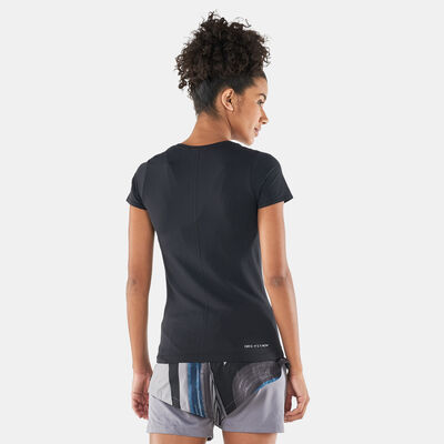 Nike Women's Dri-FIT ADV Aura T-Shirt Black