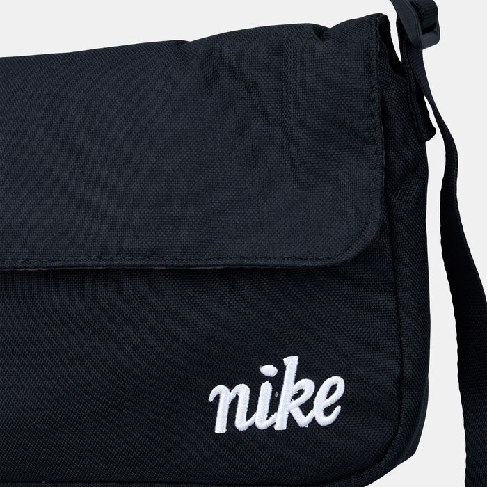 Nike Women's Sportswear Futura 365 Crossbody Bag Black Nike Women's Sportswear Futura 365 Crossbody Bag Black image number 3