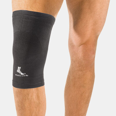 Mueller Elastic Knee Support Black