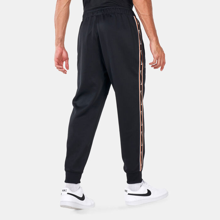 Nike Men's Sportswear Repeat Joggers Black Nike Men's Sportswear Repeat Joggers Black image number 1
