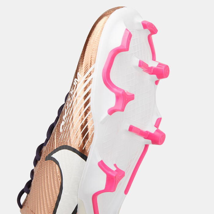 Nike Men's Zoom Mercurial Vapor 15 Academy Multi Ground Football Shoe Gold image number 4