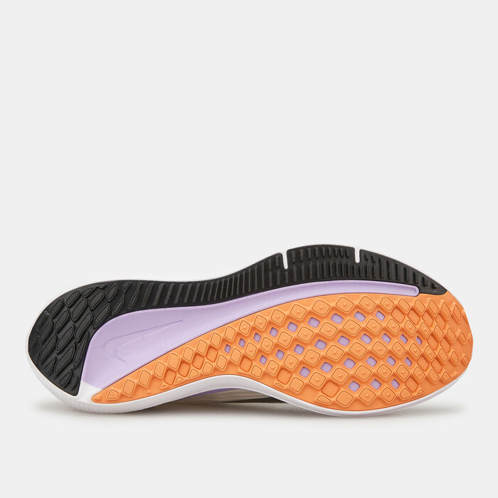 Nike Women's Air Winflo 9 Road Running Shoe Ivory image number 3