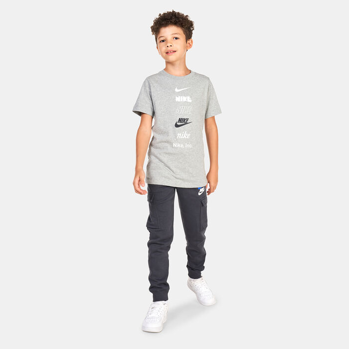 Nike KIds' Sportswear Logo Repeat T-Shirt Grey Nike KIds' Sportswear Logo Repeat T-Shirt Grey image number 2