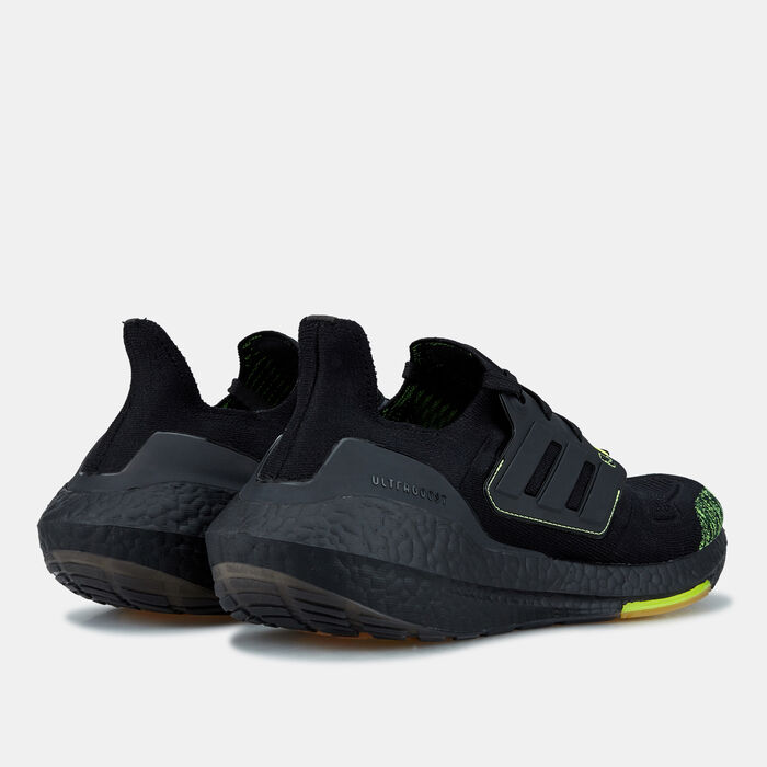 adidas Originals Men's Ultraboost 22 Shoe yellow adidas Originals Men's Ultraboost 22 Shoe yellow image number 2