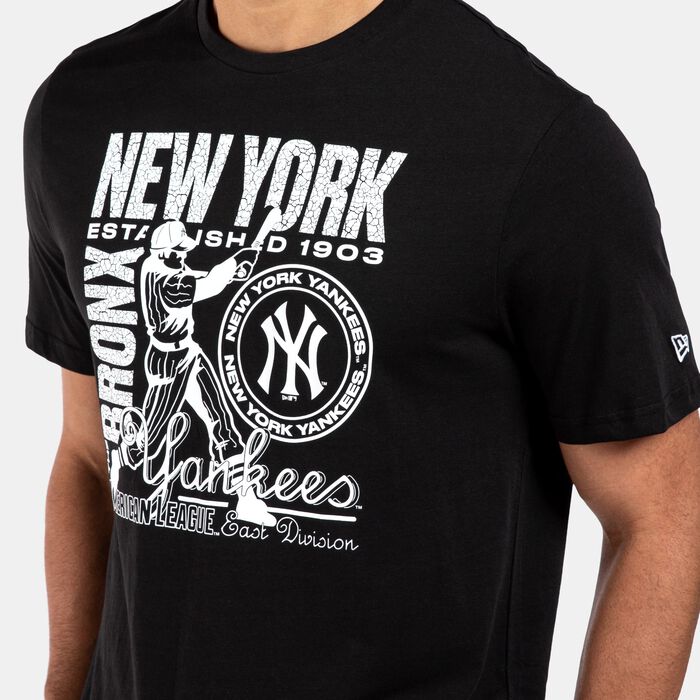 New Era Men's New York Yankees Distressed Graphic T-Shirt Black New Era Men's New York Yankees Distressed Graphic T-Shirt Black image number 3