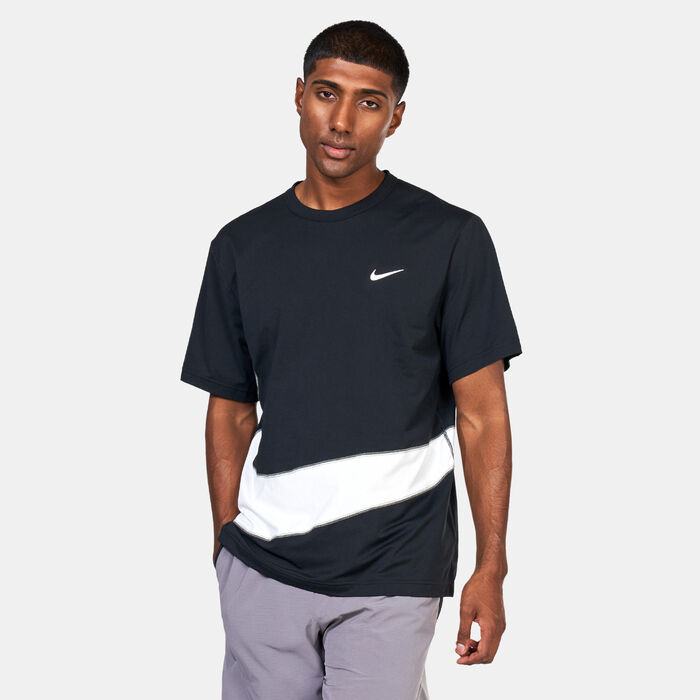 Nike Men’s Dri-FIT UV Hyverse Energy Training T-Shirt Black Nike Men’s Dri-FIT UV Hyverse Energy Training T-Shirt Black image number 0