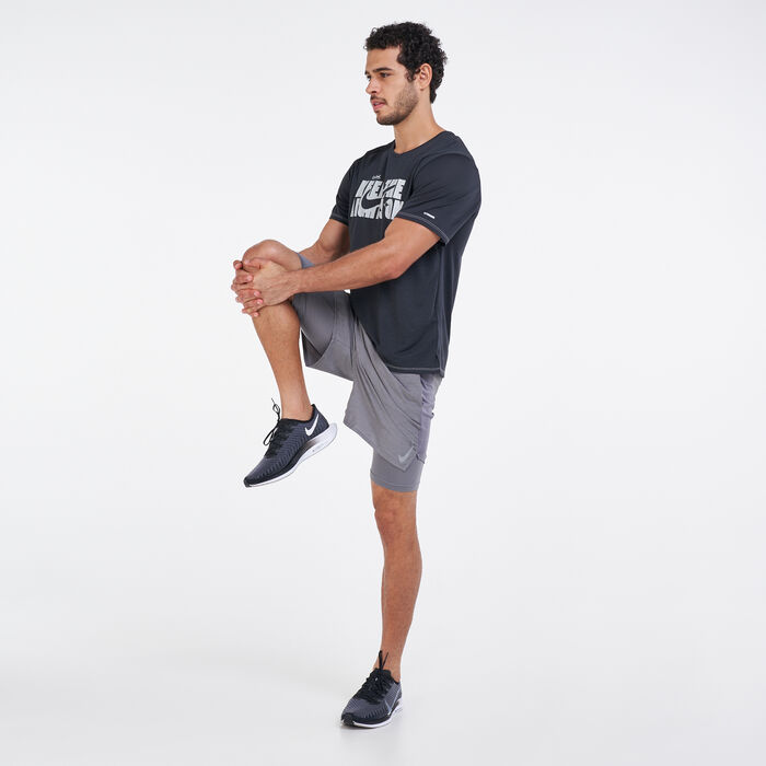 Nike Men's Dri-FIT Wild Run Miler T-Shirt Grey image number 2