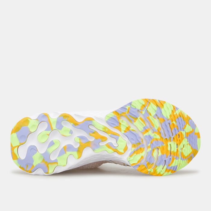 Nike Women's React Infinity Flyknit 3 Premium Road Running Shoe Pink Nike Women's React Infinity Flyknit 3 Premium Road Running Shoe Pink image number 3