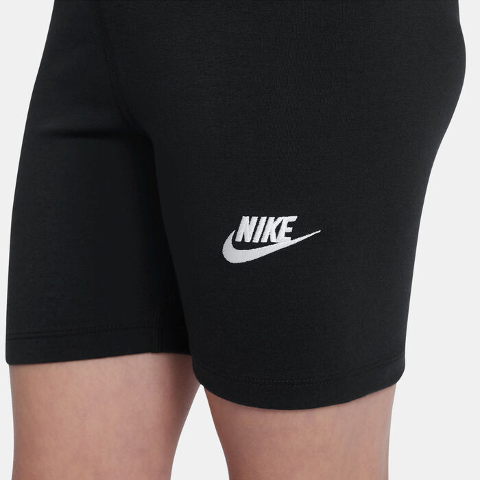 Nike Kids' Sportswear Classic High-Waisted Bike Shorts Black Nike Kids' Sportswear Classic High-Waisted Bike Shorts Black image number 3