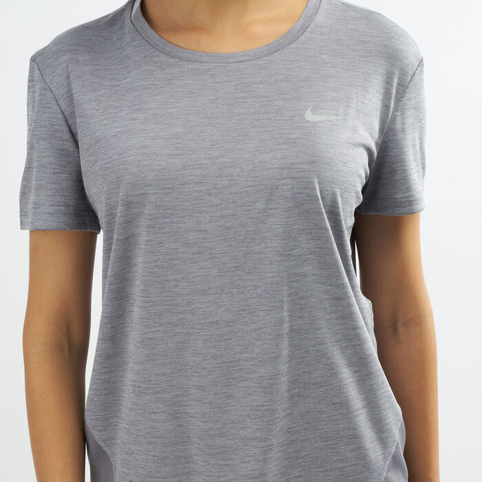 Nike Women's Miler Running T-Shirt Grey Nike Women's Miler Running T-Shirt Grey image number 3