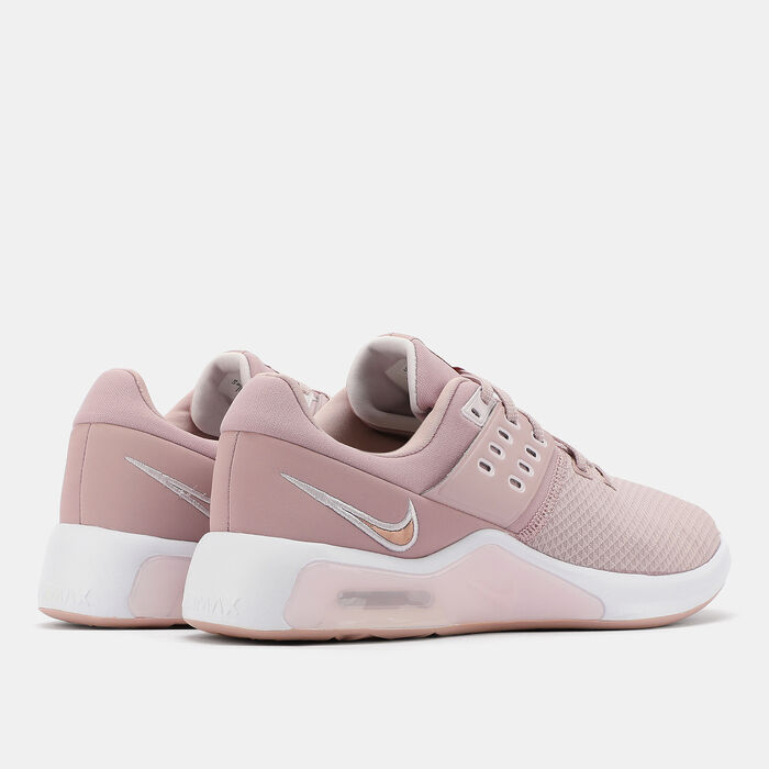 Nike Women's Air Max Bella TR 4 Shoe Red Nike Women's Air Max Bella TR 4 Shoe Red image number 2