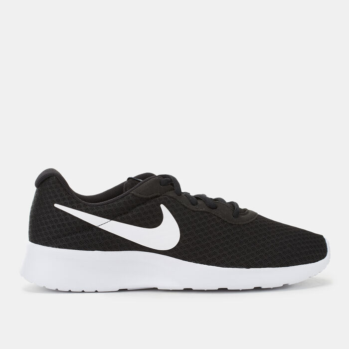 Nike Tanjun Shoe Black image number 0