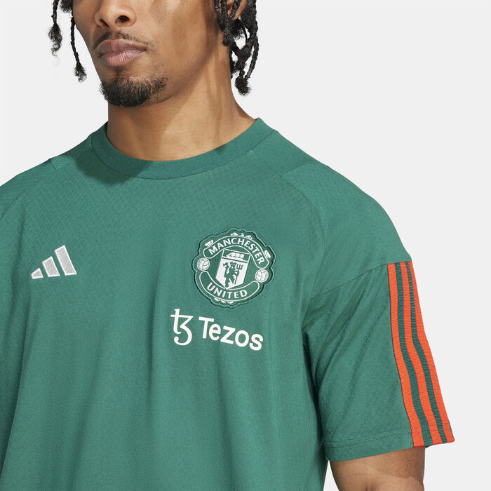 adidas Men's Manchester United Tiro 24 Training Football Top Green image number 3