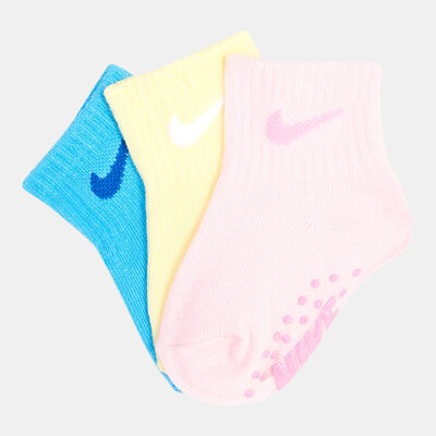 Nike Kids' Gripper Socks - 3 Pack (Baby and Toddler) Multi Nike Kids' Gripper Socks - 3 Pack (Baby and Toddler) Multi