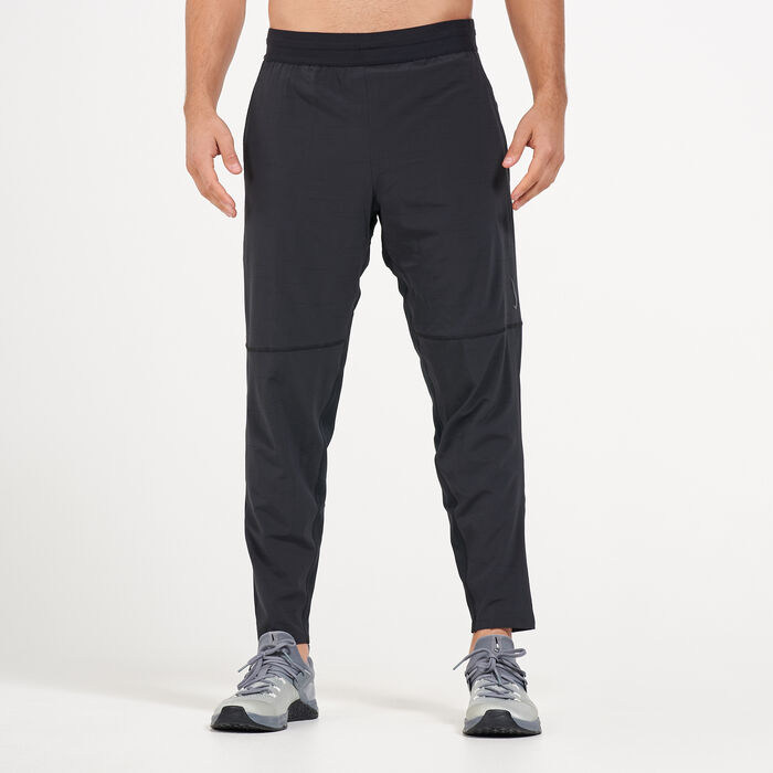Nike Men's CW Yoga Pants Black image number 0