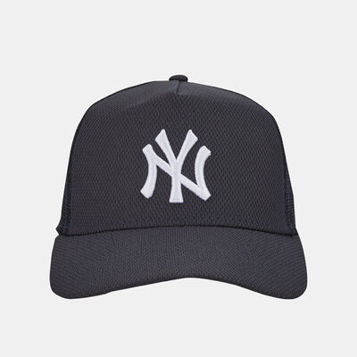 New Era Men's New York Yankees Diamond Era A-Frame Trucker Cap Blue