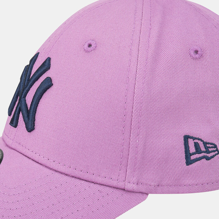 New Era Men's League Essentials 9FORTY New York Yankees Cap Purple New Era Men's League Essentials 9FORTY New York Yankees Cap Purple image number 2
