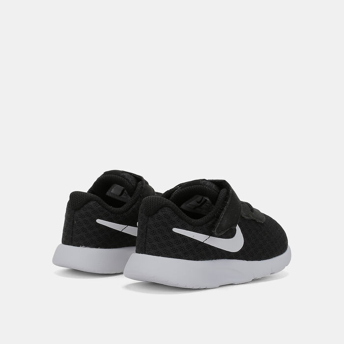 Nike Kids’ Tanjun Shoe (Baby and Toddler) Black Nike Kids’ Tanjun Shoe (Baby and Toddler) Black image number 2