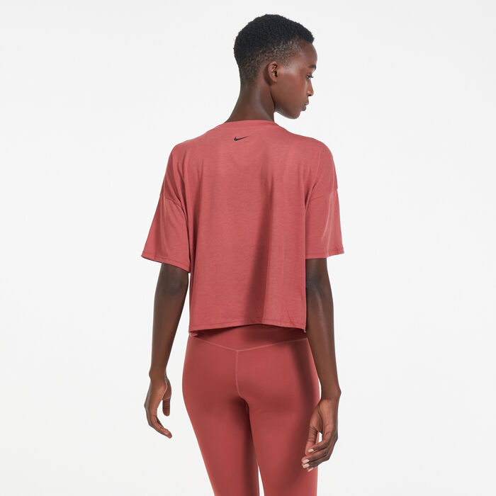 Nike Women's Dri-FIT Graphic Training Crop Top Red Nike Women's Dri-FIT Graphic Training Crop Top Red image number 1