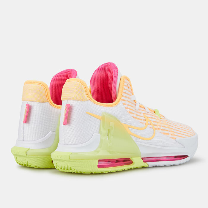 Nike Men's LeBron Witness VI Shoe Nike Men's LeBron Witness VI Shoe image number 3
