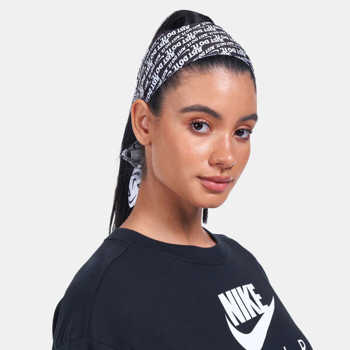 Nike Women's Printed Bandana Head Tie Multi Nike Women's Printed Bandana Head Tie Multi image number 1
