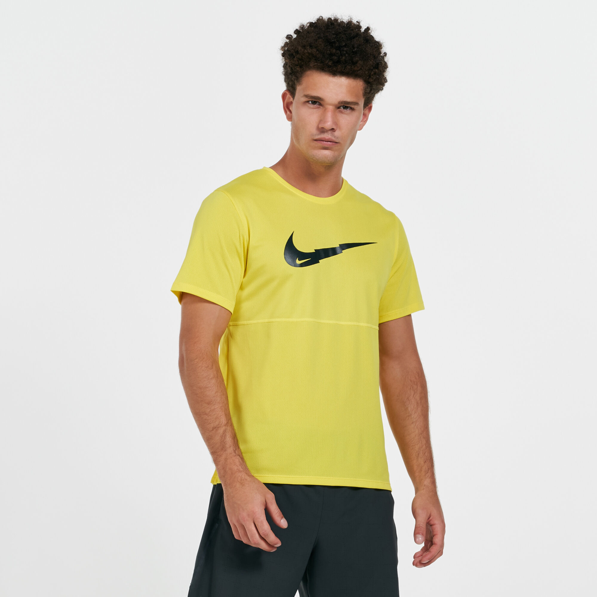 Men s Breathe Run WR T Shirt yellow Nike in Qatar SSS