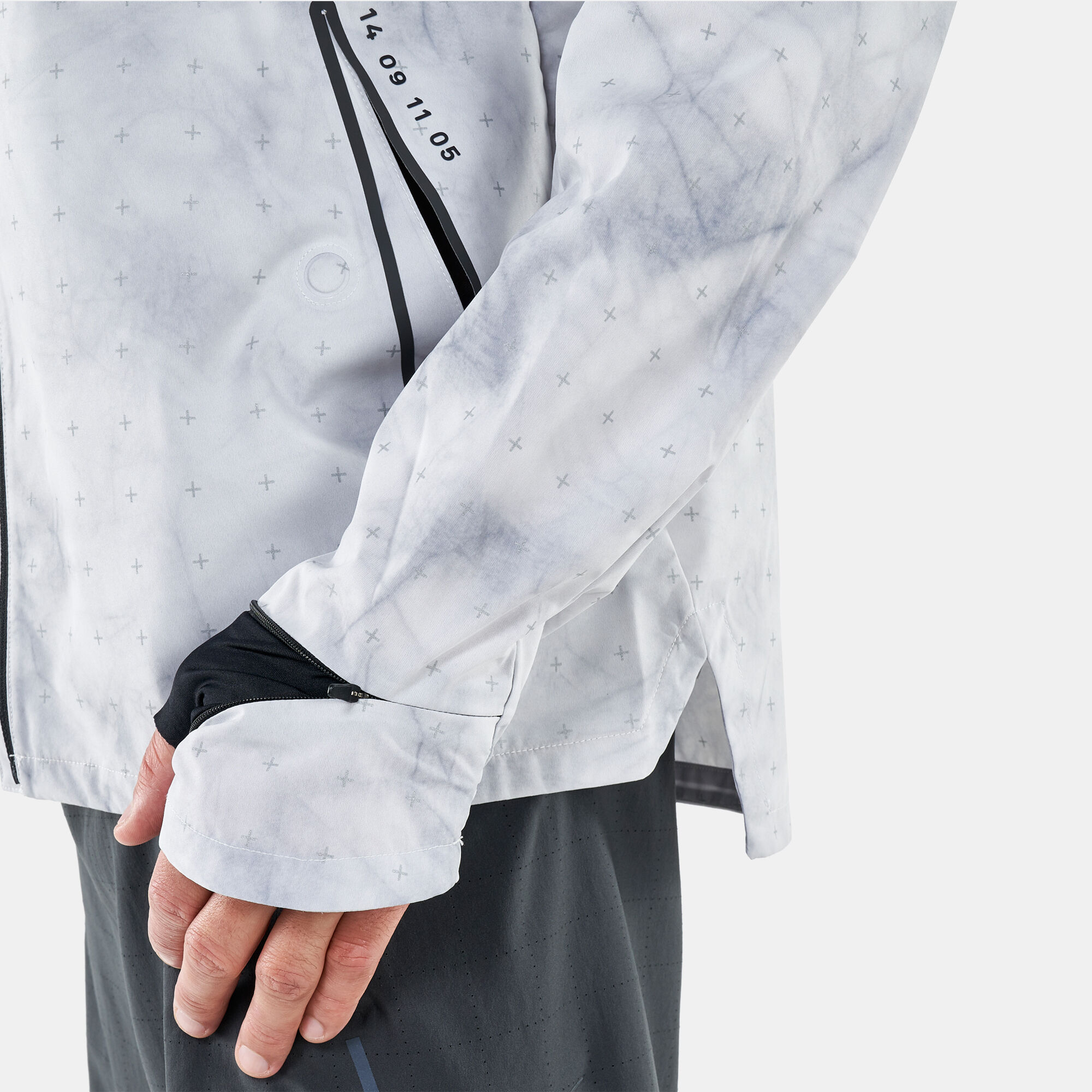 Nike shield store tech pack jacket