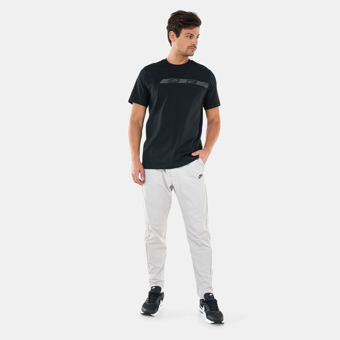 Nike Men's Sportswear Repeat T-Shirt Black Nike Men's Sportswear Repeat T-Shirt Black image number 2