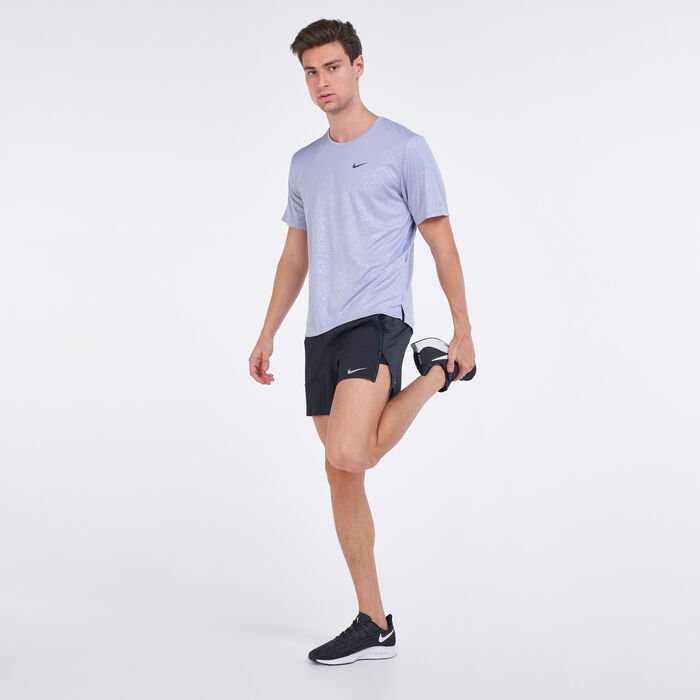 Nike Men's Miler Run Division T-Shirt Multi Nike Men's Miler Run Division T-Shirt Multi image number 2