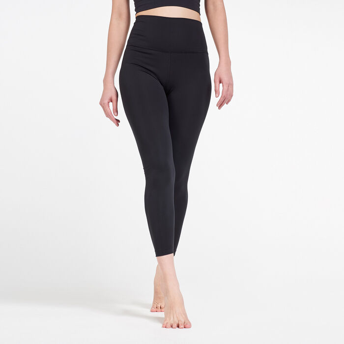 Nike Women's 7/8 Yoga Leggings Black Nike Women's 7/8 Yoga Leggings Black image number 0