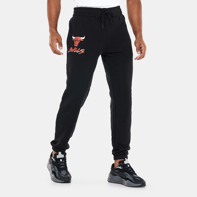 New Era Men's Chicago Bulls NBA Script Black Joggers Black