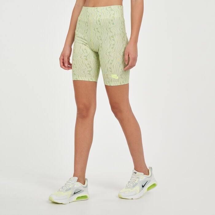 Nike Women's Sportswear Printed Bike Shorts Green Nike Women's Sportswear Printed Bike Shorts Green image number 0
