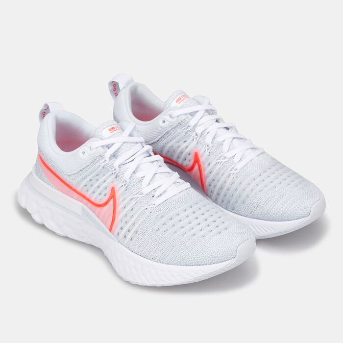 Nike Women's React Infinity Run 2 Shoe Silver Nike Women's React Infinity Run 2 Shoe Silver image number 1