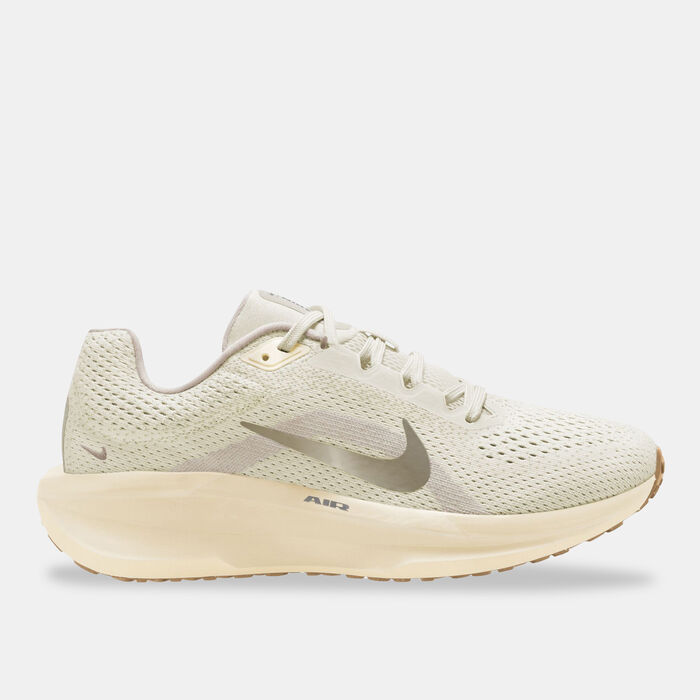 Nike Women's Winflo 11 Road Running Shoes Ivory image number 0