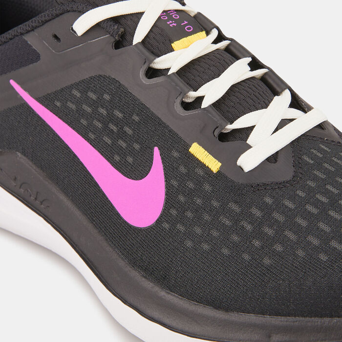 Nike Women's Winflo 10 Road Running Shoe Black image number 4