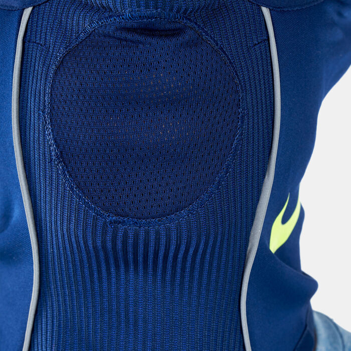 snood nike strike winter warrior