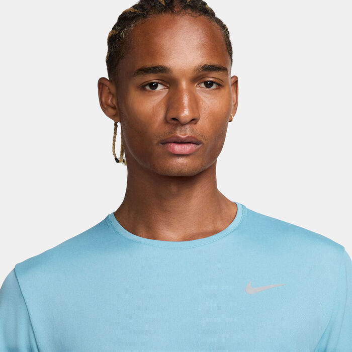 Nike Men's Miler Dri-FIT UV Running T-Shirt Blue Nike Men's Miler Dri-FIT UV Running T-Shirt Blue image number 2
