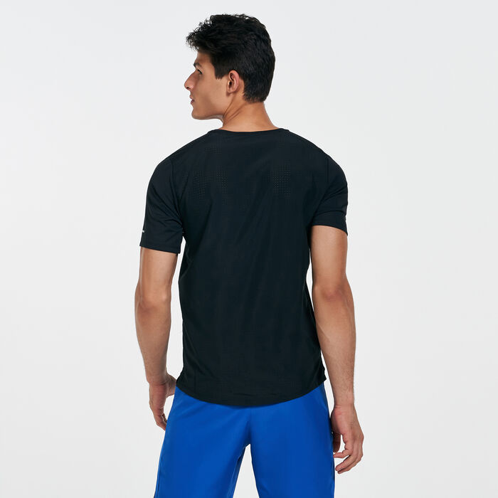 Nike Men's Run Division Miler Hybrid T-Shirt Black Nike Men's Run Division Miler Hybrid T-Shirt Black image number 1